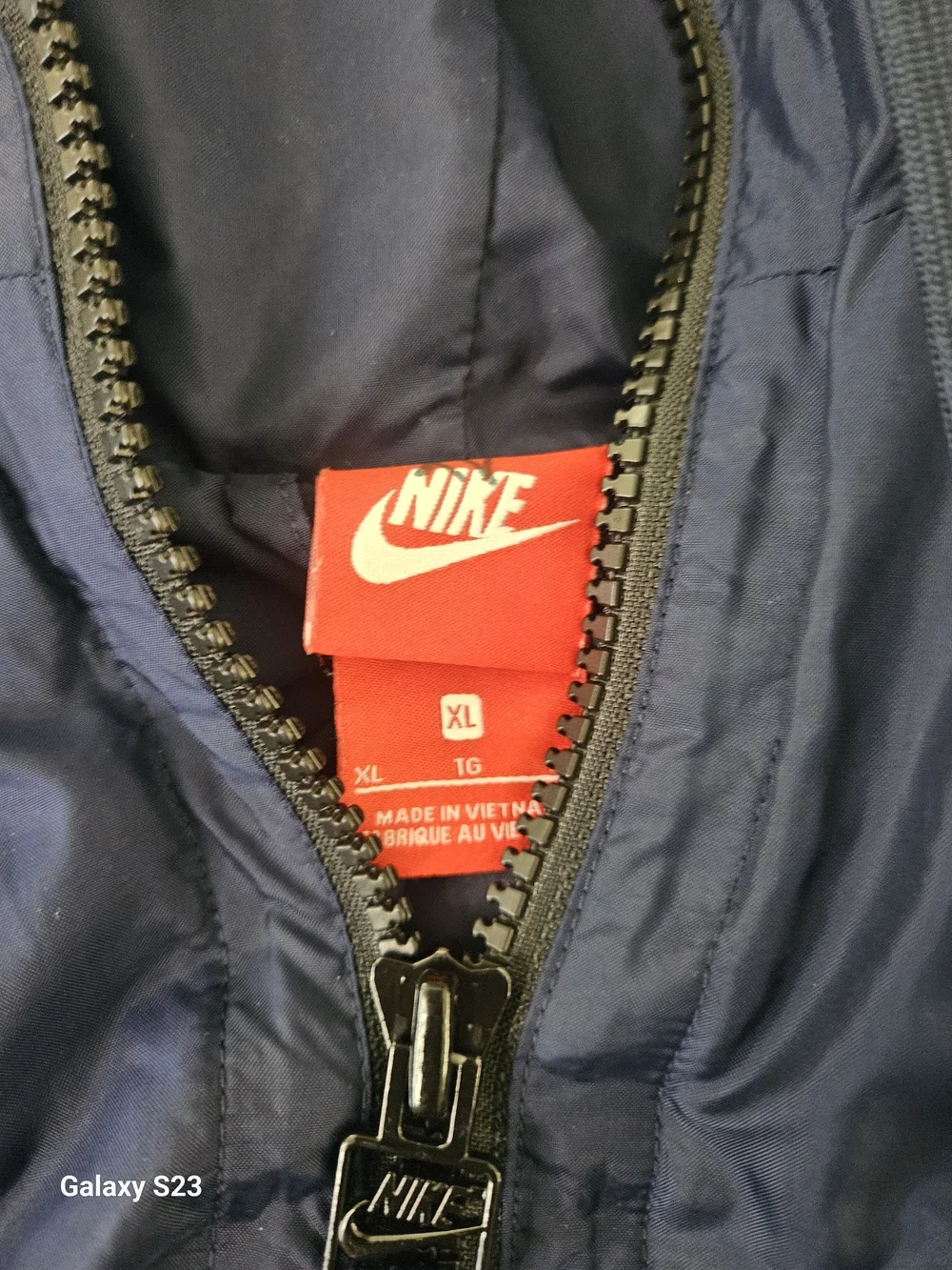 Nike Women's WindRunner Windbreaker Jacket - Navy & Black